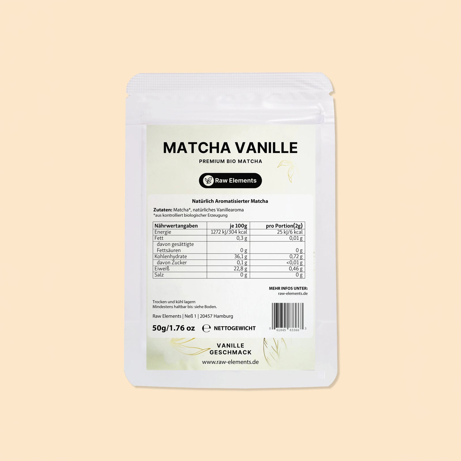 Rückseite der Raw Elements Bio Matcha Vanille Verpackung mit Nährwerttabelle, Zutatenliste und EU-Bio-Siegel auf beigem Hintergrund